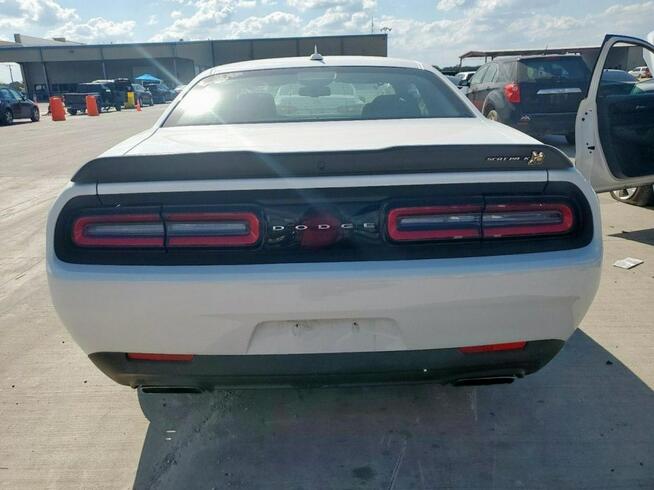 Dodge Challenger / 6.4 492KM / Niski przebieg /