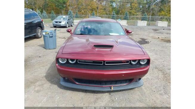 Dodge Challenger / 5.7 372KM / automat / niski przebieg /