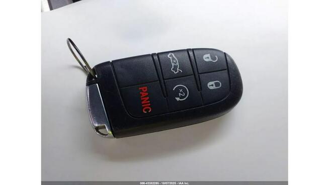Dodge Challenger / 5.7 372KM / automat / niski przebieg /