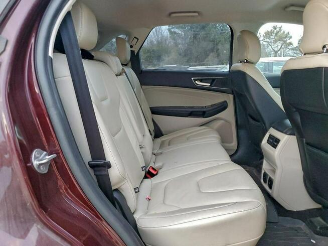 Ford EDGE / BENZYNA / 4x4 / Bogate wyposażenie / niski przebieg /