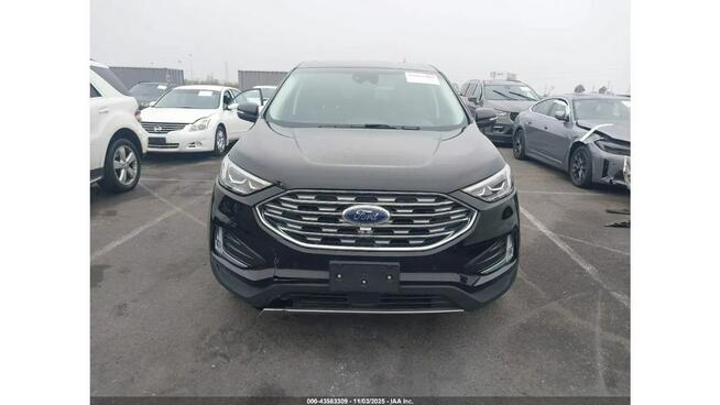Ford EDGE / TITANIUM / 4x4 / automat / niski przebieg /