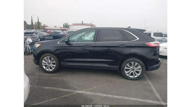 Ford EDGE / TITANIUM / 4x4 / automat / niski przebieg /