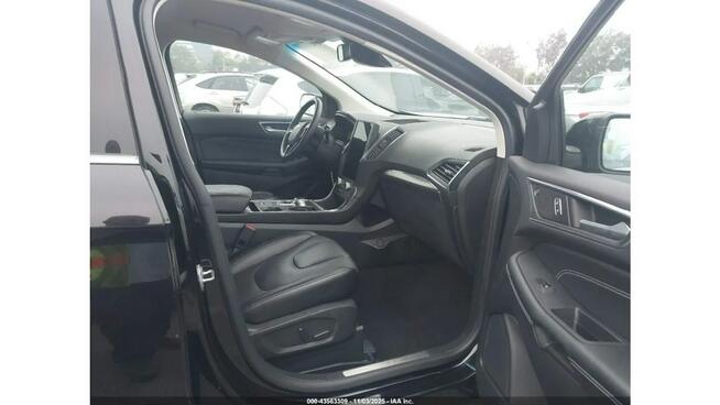 Ford EDGE / TITANIUM / 4x4 / automat / niski przebieg /