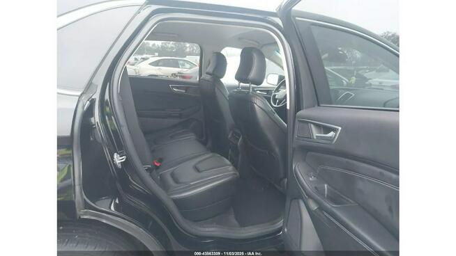 Ford EDGE / TITANIUM / 4x4 / automat / niski przebieg /