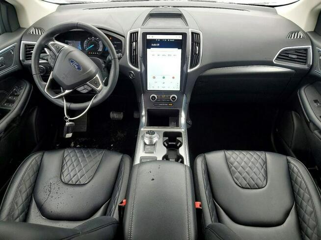 Ford EDGE / wersja TITANIUM / 4x4 / benzyna / niski przebieg /