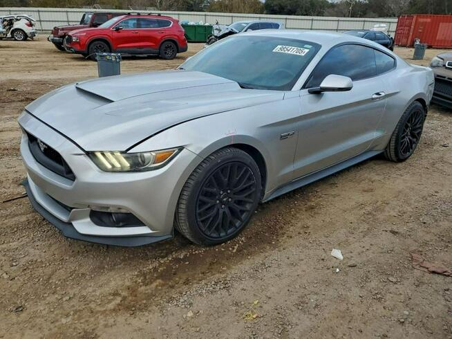 Ford Mustang / Automat / 5.0 / niski przebieg /
