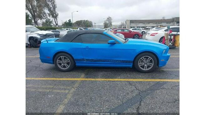 Ford Mustang / Cabrio / 3.7 / niski przebieg /