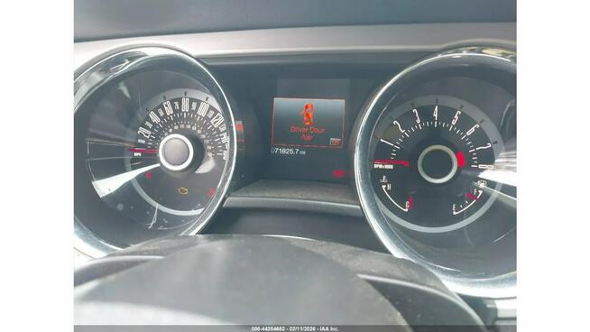 Ford Mustang / Cabrio / 3.7 / niski przebieg /