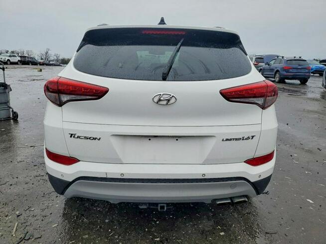 Hyundai Tucson / 4x4 / bogata wersja / niski przebieg /