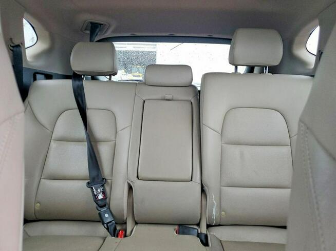 Hyundai Tucson / 4x4 / bogata wersja / niski przebieg /