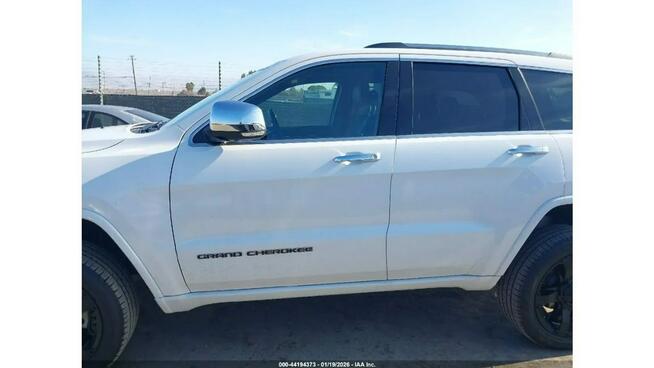 Jeep Grand Cherokee / 4x4 / 3.6 idealny pod gaz / niski przebieg
