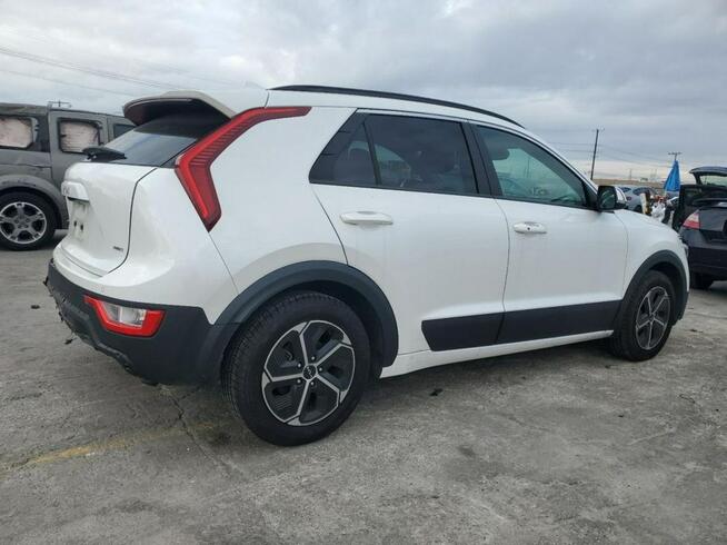 Kia Niro / HYBRYDA / bogate wyposażenie / niski przebieg /