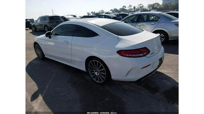 Mercedes C 300 / 2.0 258KM / niski przebieg / automat /