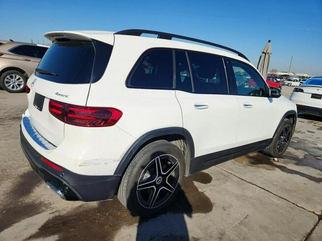 Mercedes GLB / pakiet AMG / 4Matic / bogata wersja /