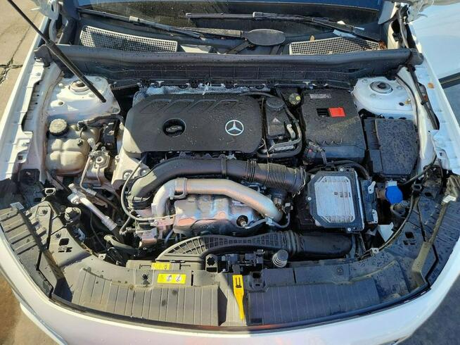 Mercedes GLB / pakiet AMG / 4Matic / bogata wersja /