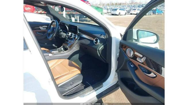 Mercedes GLC 300 / Virtual / Burmester / Polift / 4Matic /