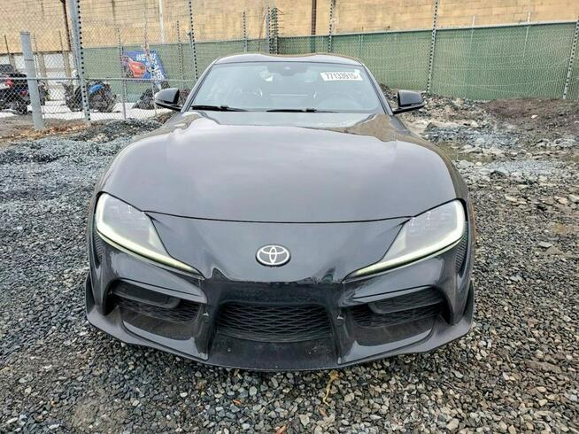 Toyota Supra / 3.0 / automat / RWD /
