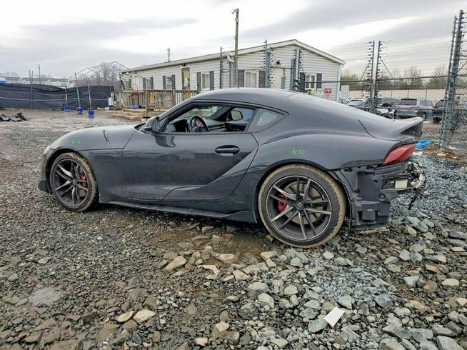 Toyota Supra / 3.0 / automat / RWD /