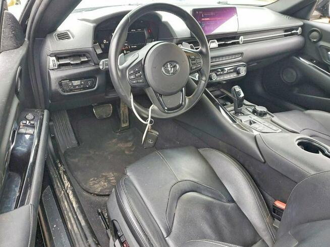 Toyota Supra / 3.0 / automat / RWD /
