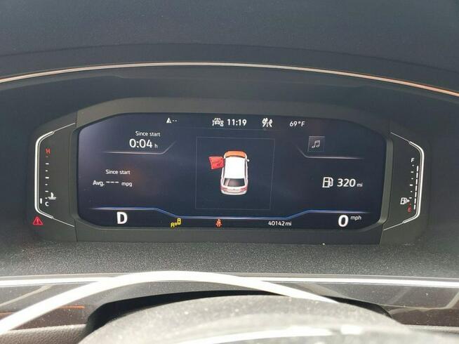 Volkswagen Tiguan / 4x4 / R-Line / niski przebieg /