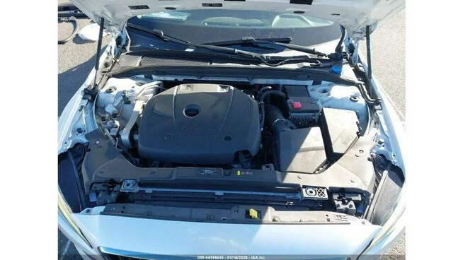 Volvo S60 / T5 INSCRIPTION / niski przebieg /