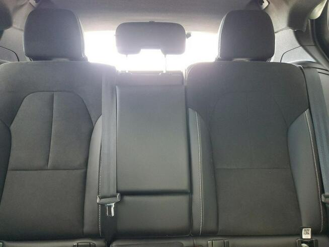 Volvo XC 40 / 2.0 250KM / 4x4 / Bogate wyposażenie /