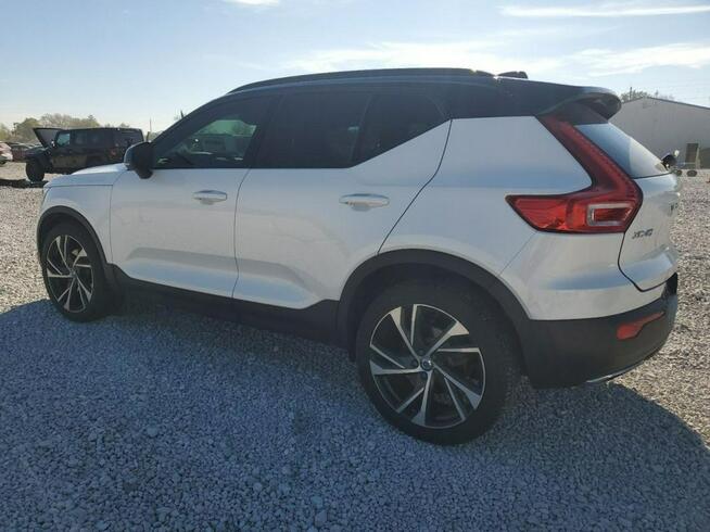 Volvo XC 40 / T5 R-DESIGN / 4x4 / niski przebieg /