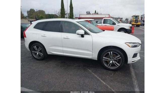 Volvo XC 60 / 4x4 / virtual cockpit / niski przebieg /