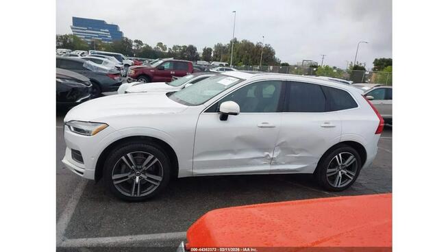 Volvo XC 60 / 4x4 / virtual cockpit / niski przebieg /