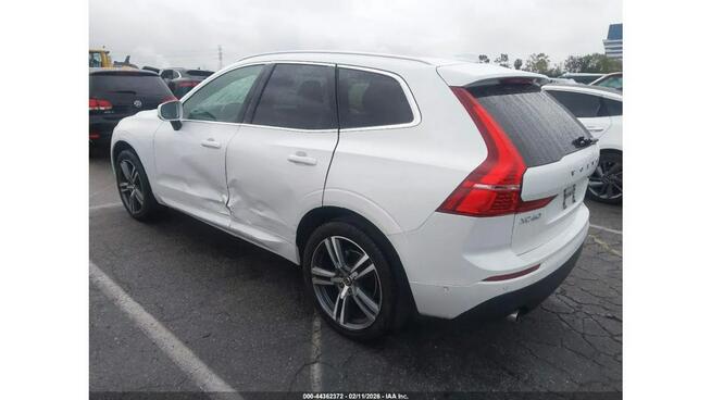 Volvo XC 60 / 4x4 / virtual cockpit / niski przebieg /