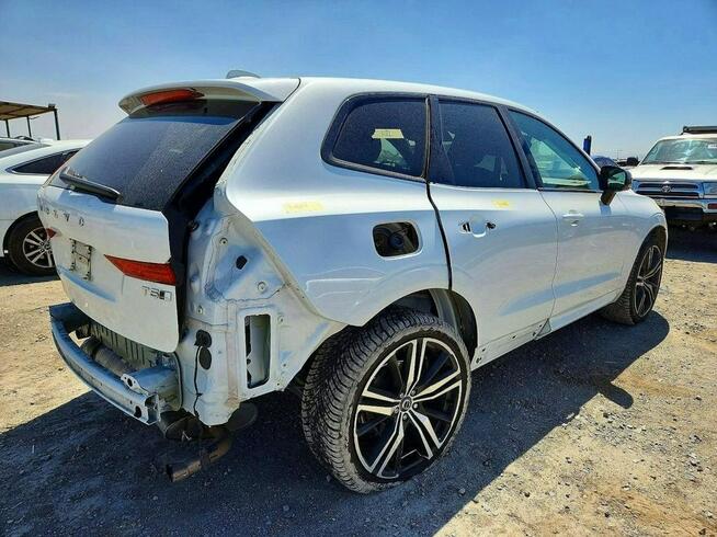 Volvo XC 60 / AWD / bogata wersja / niski przebieg