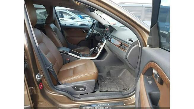 Volvo XC 70 / Niski przebieg / automat /