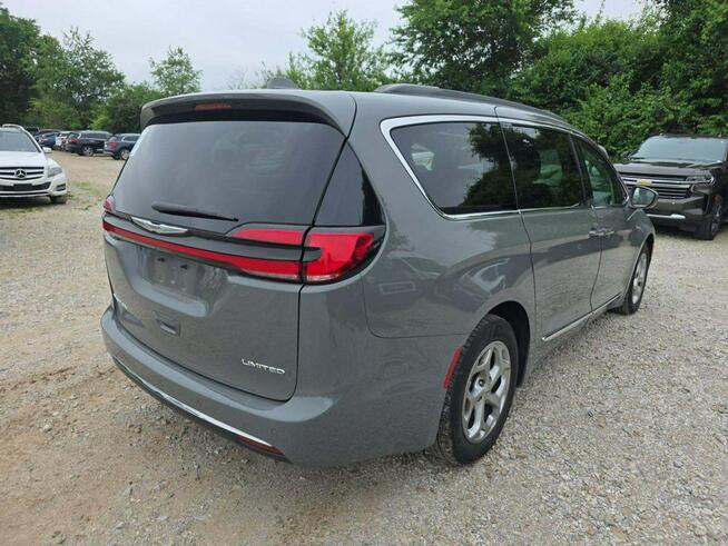Chrysler Pacifica LIMITED / mała szkoda / niski przebieg