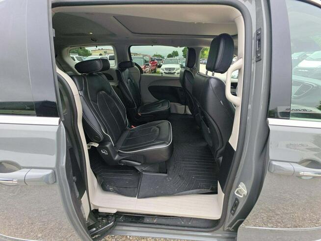 Chrysler Pacifica LIMITED / mała szkoda / niski przebieg