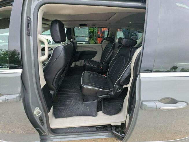 Chrysler Pacifica LIMITED / mała szkoda / niski przebieg