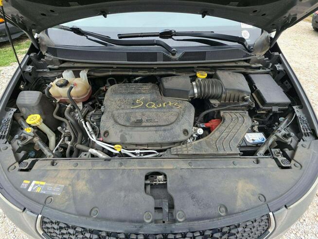 Chrysler Pacifica LIMITED / mała szkoda / niski przebieg