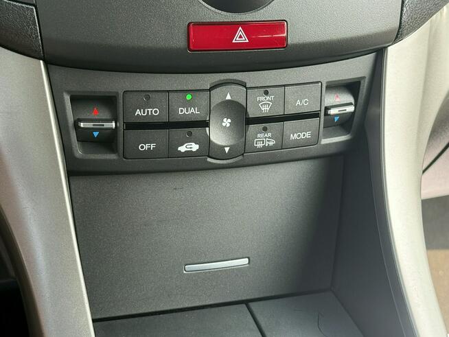 Honda Accord Tourer 2.2i-DTEC 150KM ELegance/USB/Podgrzewane fotele/Serwis/Alu/
