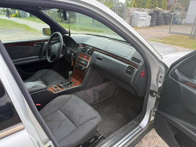Mercedes E 200 gaz LPG, zarejestrowany!