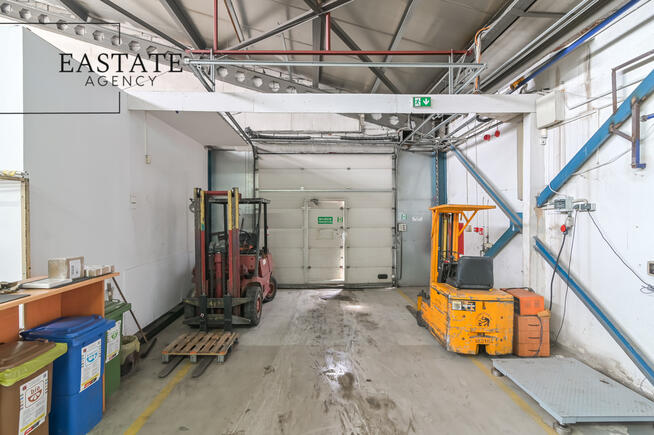 Hala produkcyjno-magazynowa do wynajęcia – 951 m2