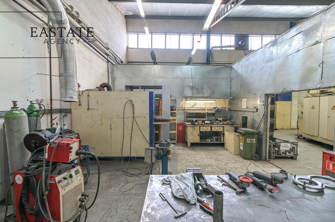 Hala produkcyjno-magazynowa do wynajęcia – 951 m2
