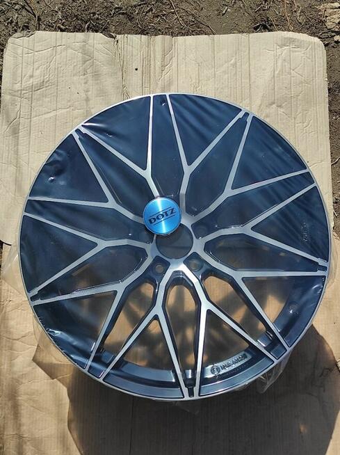 Felgi aluminiowe Dotz Suzuka Dark 20 5x112 alufelgi