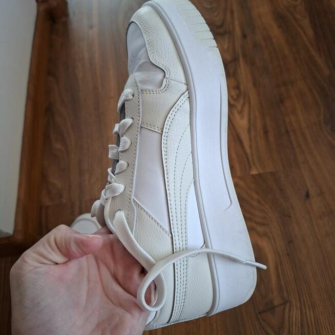 Sprzedam używane damskie buty sportowe Puma roz 38.