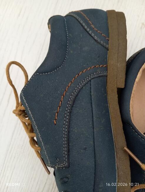 Buty męskie sznurowane