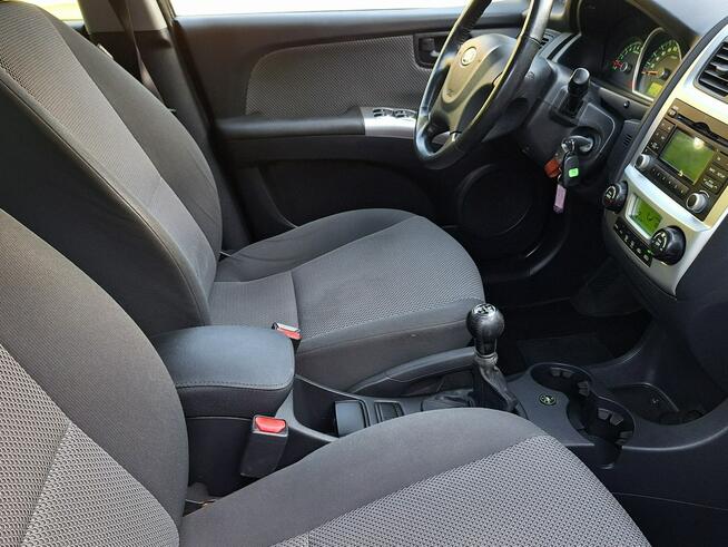 Kia Sportage * BARDZO ŁADNA* 2.0 GAZ* tempomat* komputer* ACTiVE *