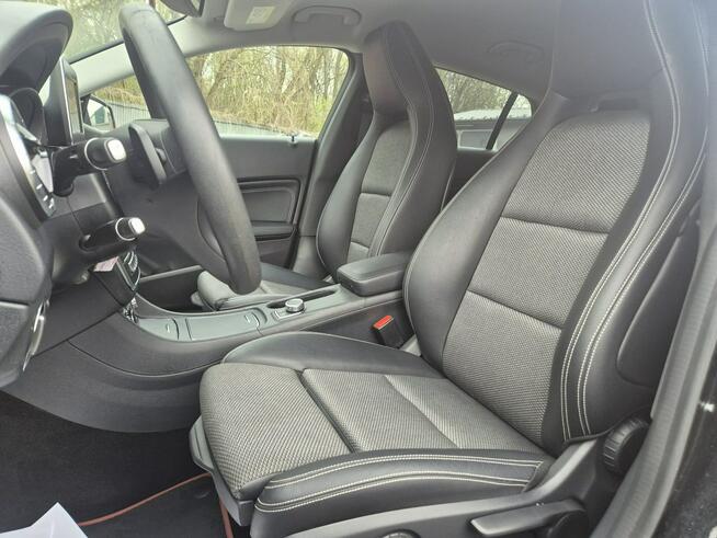 Mercedes CLA 180 Bezwypadkowy serwisowany Rok Gwarancji