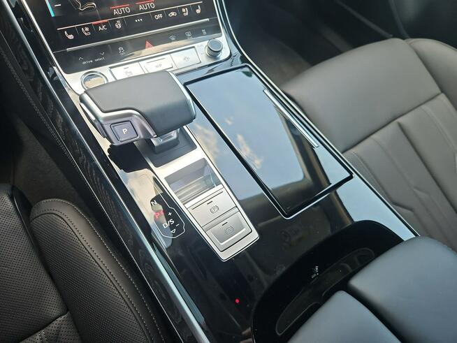 Audi A8 Masaże_Wentylacja_SkrętnaOś_Webasto_Panorama_360_B&O_FV