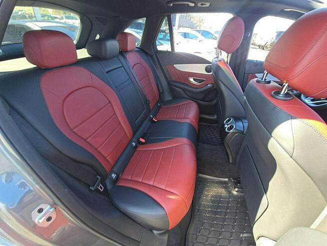 Mercedes GLC 300 4Matic / pakiet AMG / niski przebieg