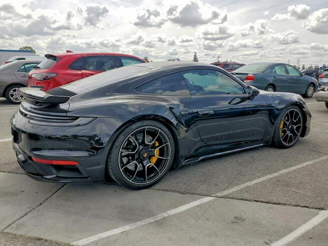 PORSCHE 911 TURBO S / AWD / niski przebieg