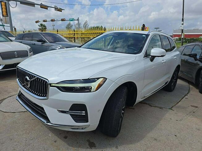Volvo XC 60 AWD / Bright Theme / niski przebieg