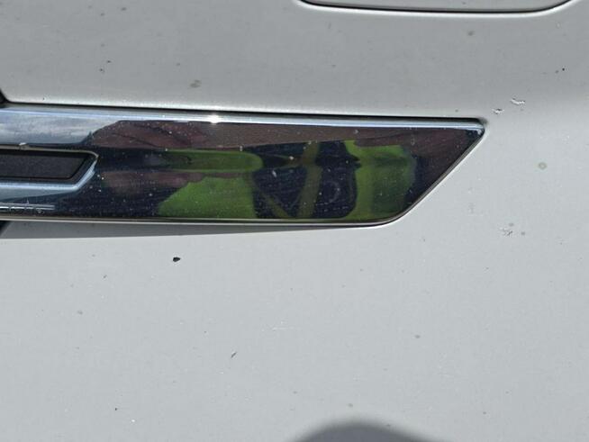 Volvo XC 60 AWD / Bright Theme / niski przebieg
